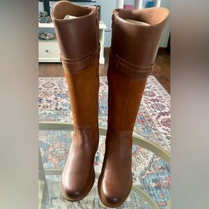 Clark’s tall boots size 6 BRAND NEW